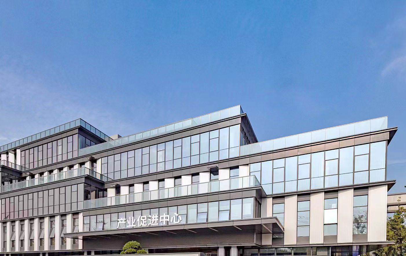 ABUIABACGAAgiJHmxwYolYmzHTD7Cjj3Bg